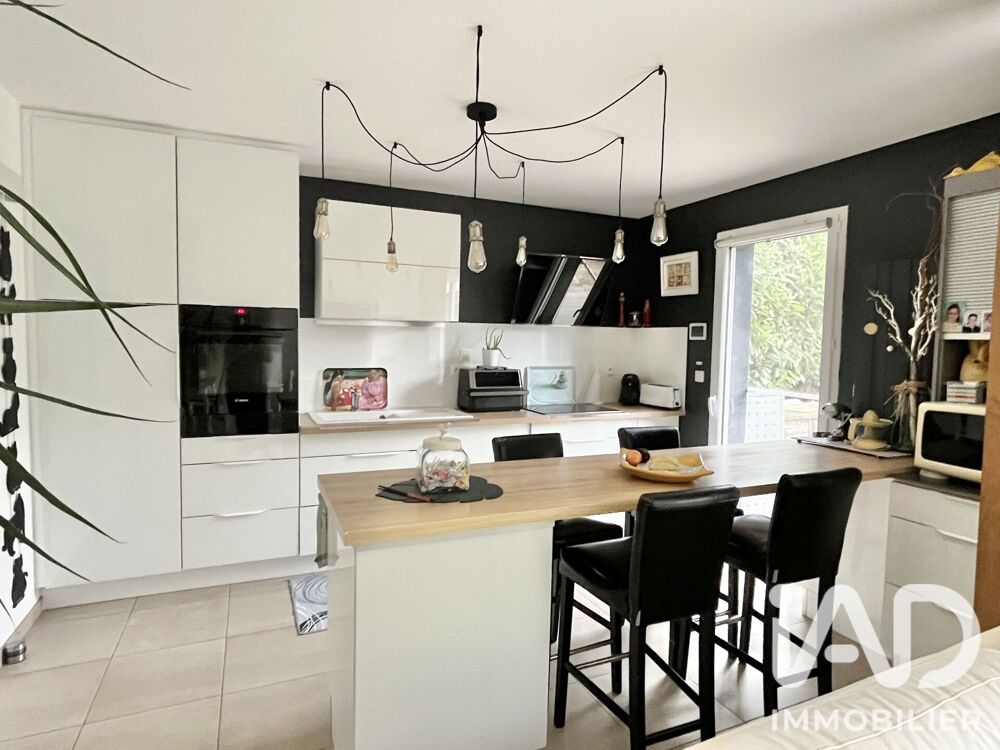 Vente Maison Vente Maison traditionnelle 5 pièces Montévrain