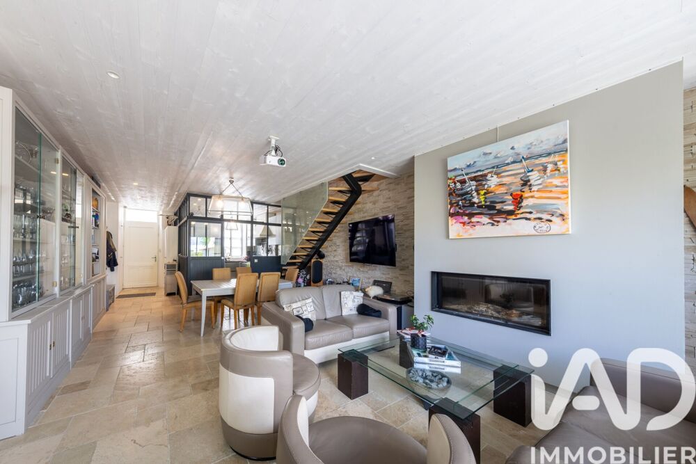 � vendre  Maison Saint-Martin-de-R� (17410)