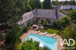  Maison à vendre 13 pièces 388 m²