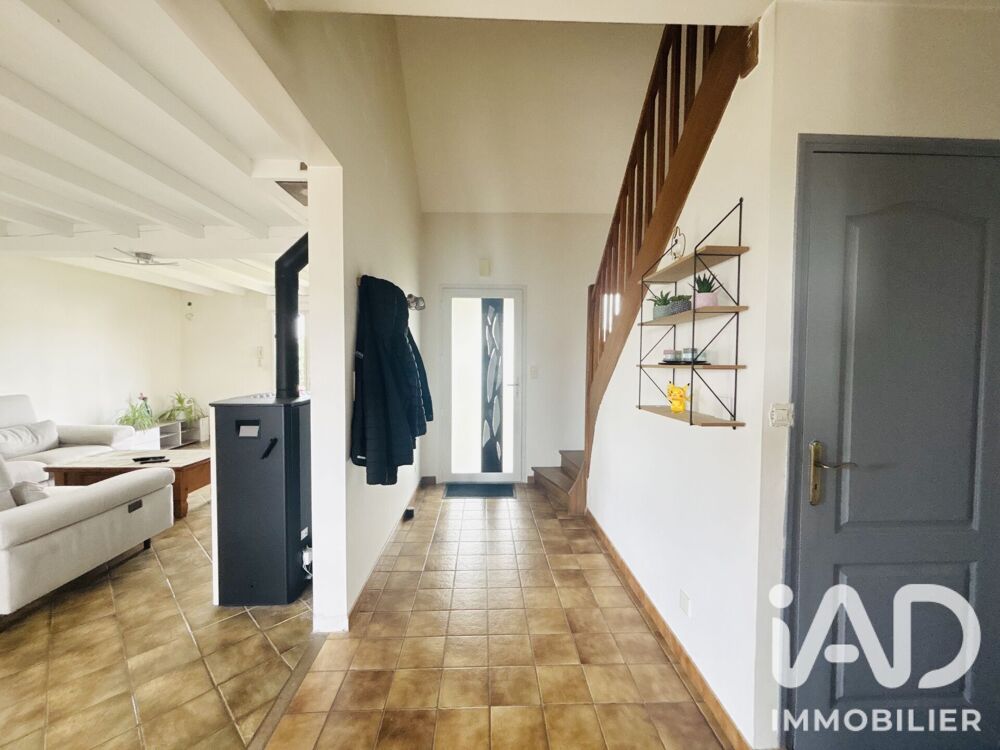 vente Maison - 6 pièce(s) - 140 m² Issé (44520)