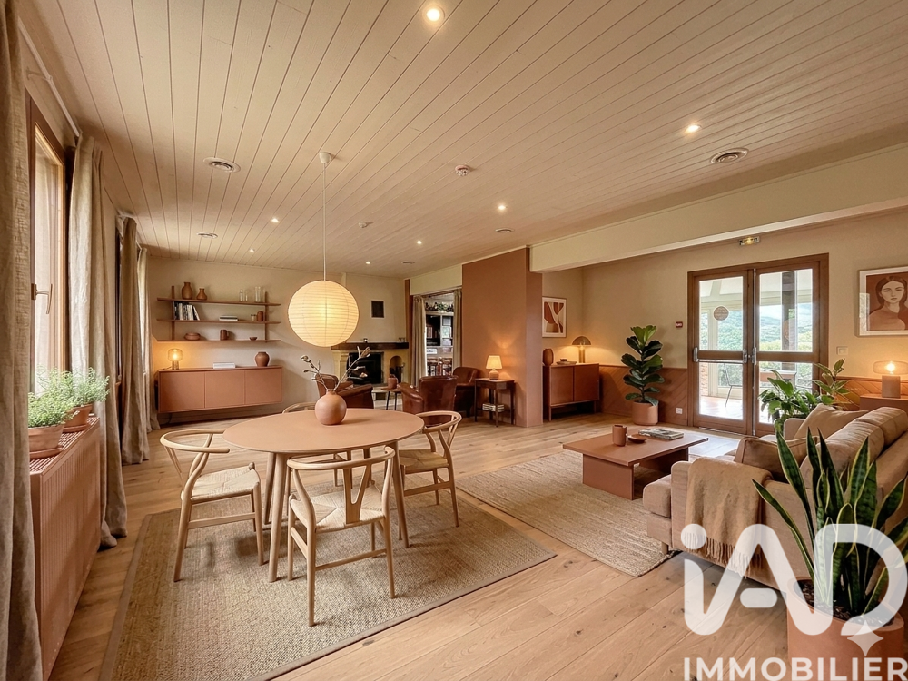 Vente Maison Vente Maison traditionnelle 9 pièces Miribel-lanchâtre