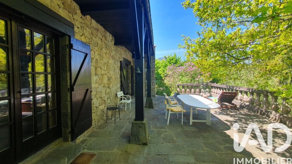 à vendre  Maison Orcines (63870)
