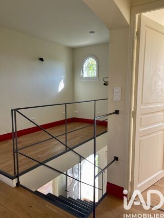  Maison à louer 5 pièces 150 m²