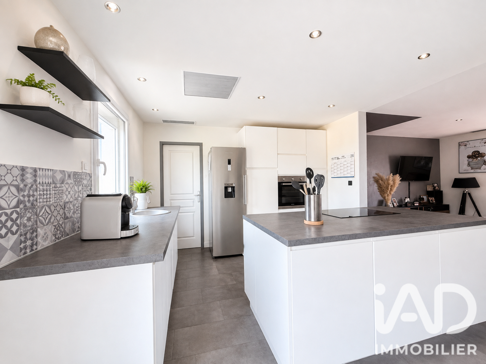 Vente Maison Vente Maison/villa 7 pièces Binas