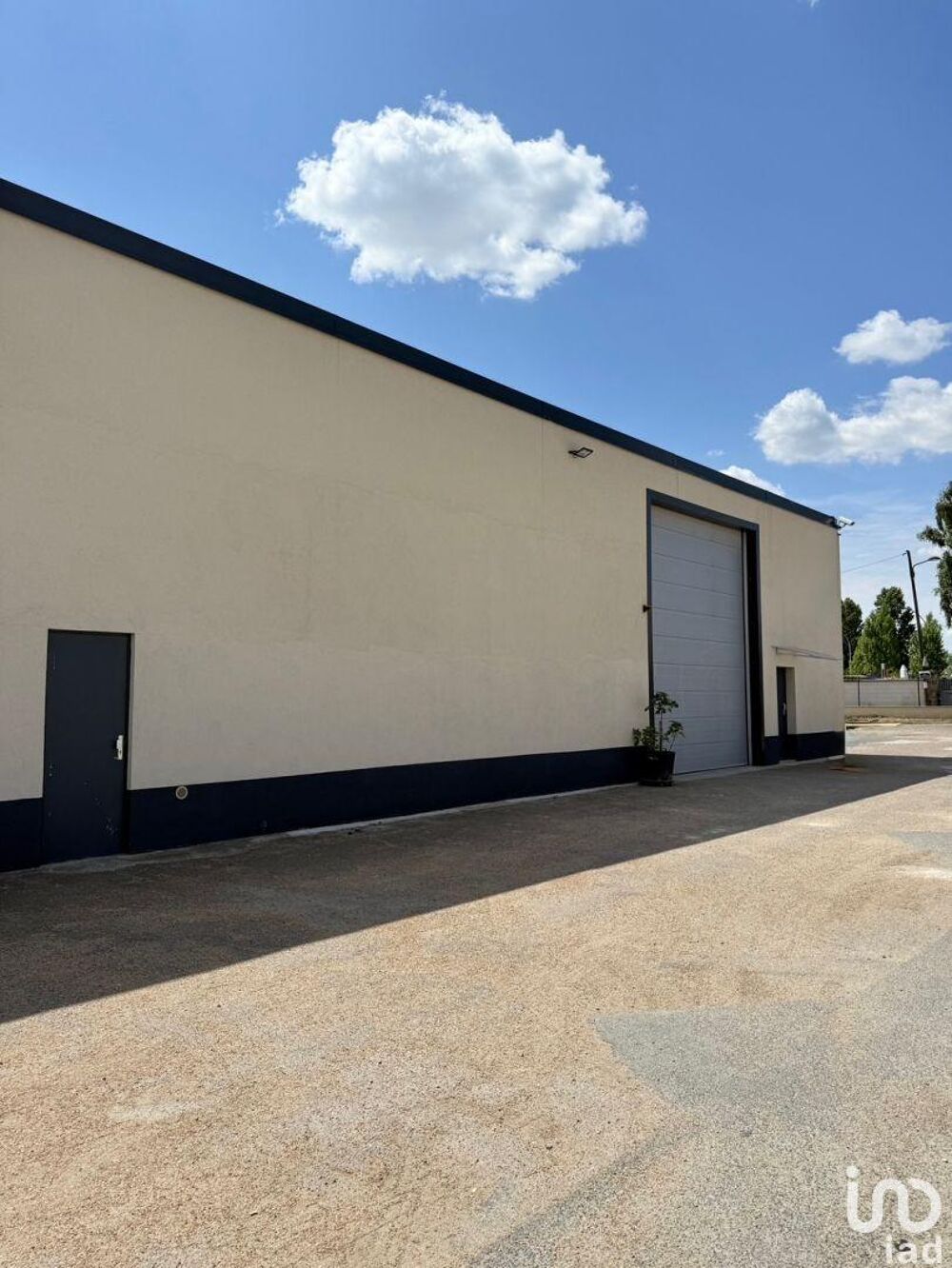   Location Local d'activités 480 m&sup2; 