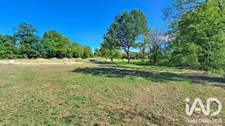  Terrain à vendre 715 m²