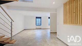  Appartement à louer 5 pièces 86 m²