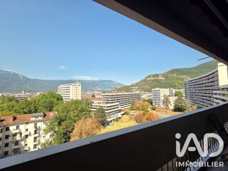  Appartement à louer 5 pièces 97 m²