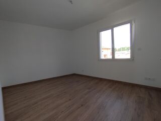  Maison à louer 4 pièces 118 m²
