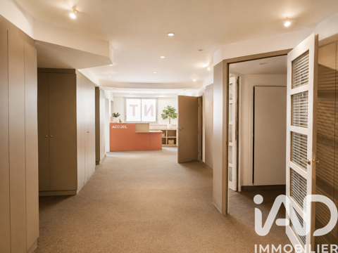 iad France - Sammantha Arizzi vous propose: LOCAL PRO... 380000 54500 Vand�uvre-l�s-nancy