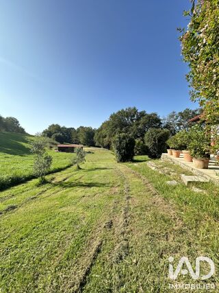  Maison à vendre 8 pièces 221 m²