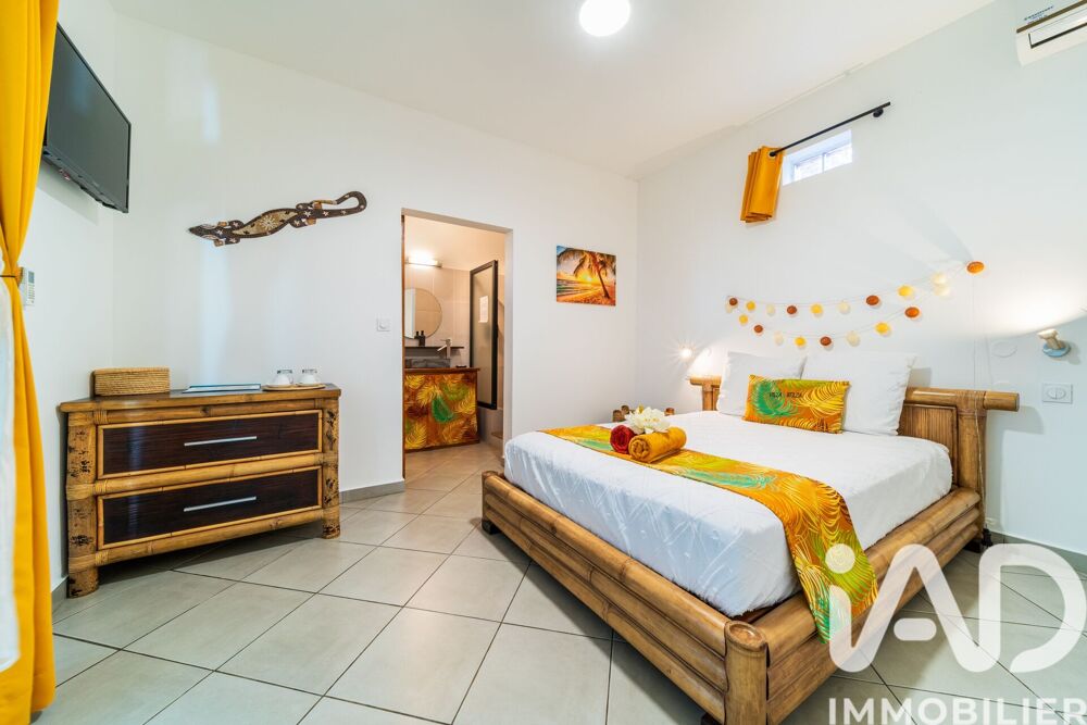 vente Maison - 11 pièce(s) - 309 m² Saint-Pierre (97410)
