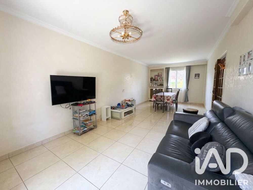 Vente Maison Vente Maison traditionnelle 8 pièces Villaines-sous-bois