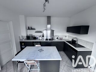  Maison à louer 6 pièces 122 m²