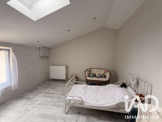  Maison à vendre 10 pièces 329 m²