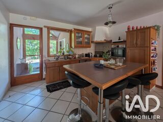  Appartement à louer 5 pièces 134 m²