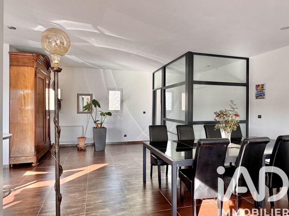 Vente Maison Vente Maison d'architecte 5 pièces Boucoiran-et-nozières