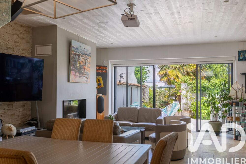 � vendre  Maison Saint-Martin-de-R� (17410)