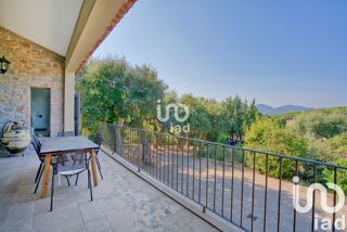  Maison � vendre 6 pi�ces 220 m�