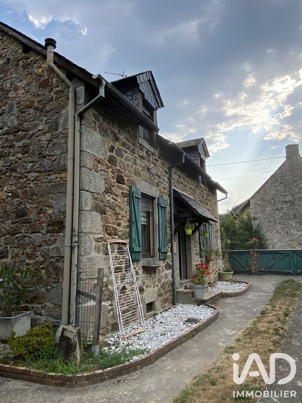 Vente Maison Vente Maison traditionnelle 6 pièces Saint-angel