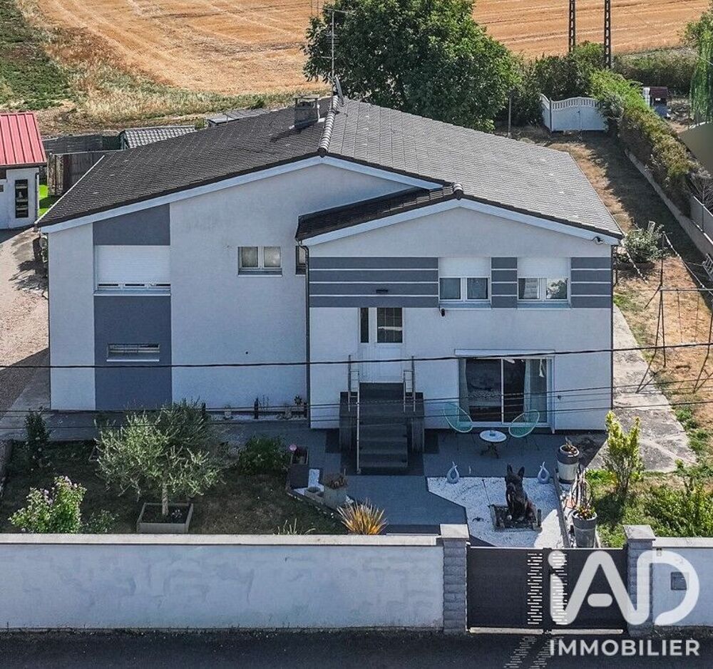 Maison 7 pièces 155 m² · à Conflans-en-Jarnisy · 155 m² · 295 000 €