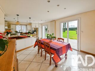  Maison � vendre 6 pi�ces 209 m�