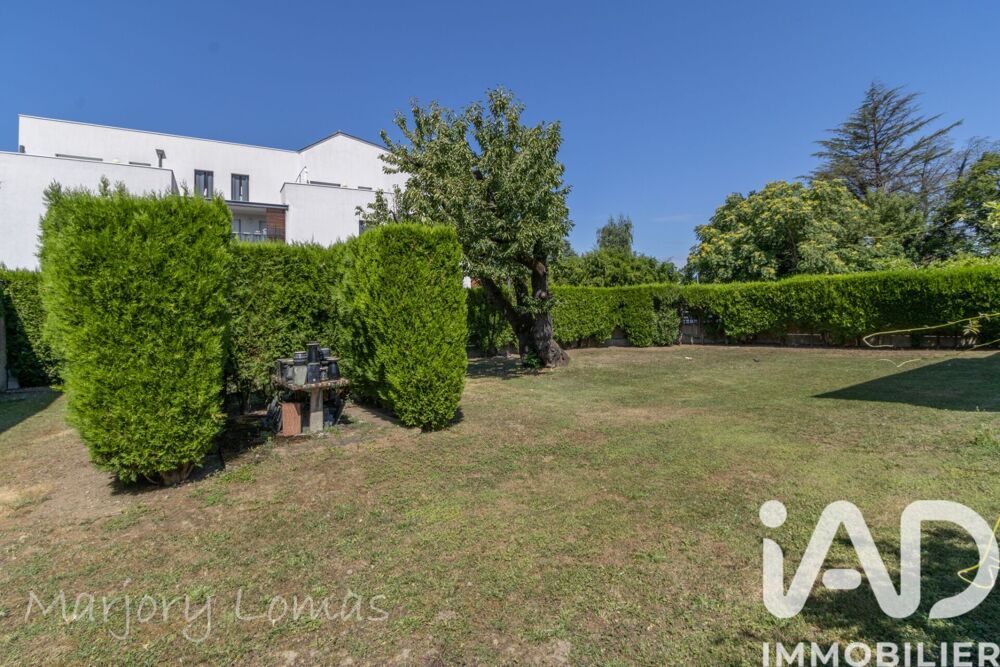 à vendre  Maison Bron (69500)