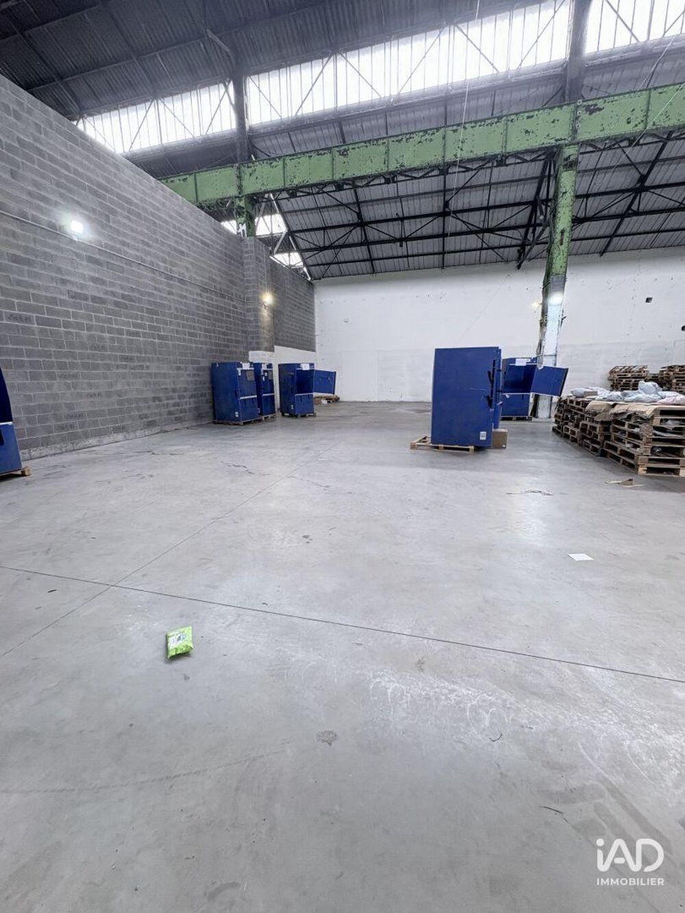   Location Hangar 700 m&sup2; 