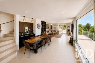  Maison à vendre 8 pièces 214 m²