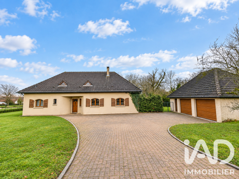   Vente Maison de village 7 pièces Maison - 7 pièce(s) - 186 m²