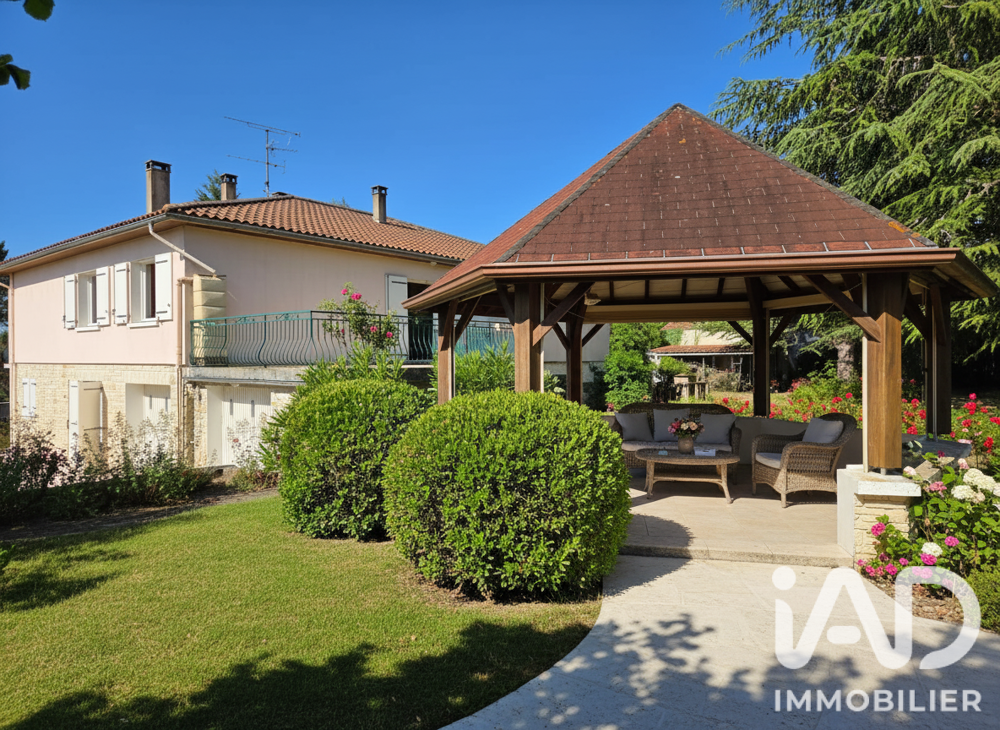 Vente Maison Vente Maison/villa 8 pièces Mornac