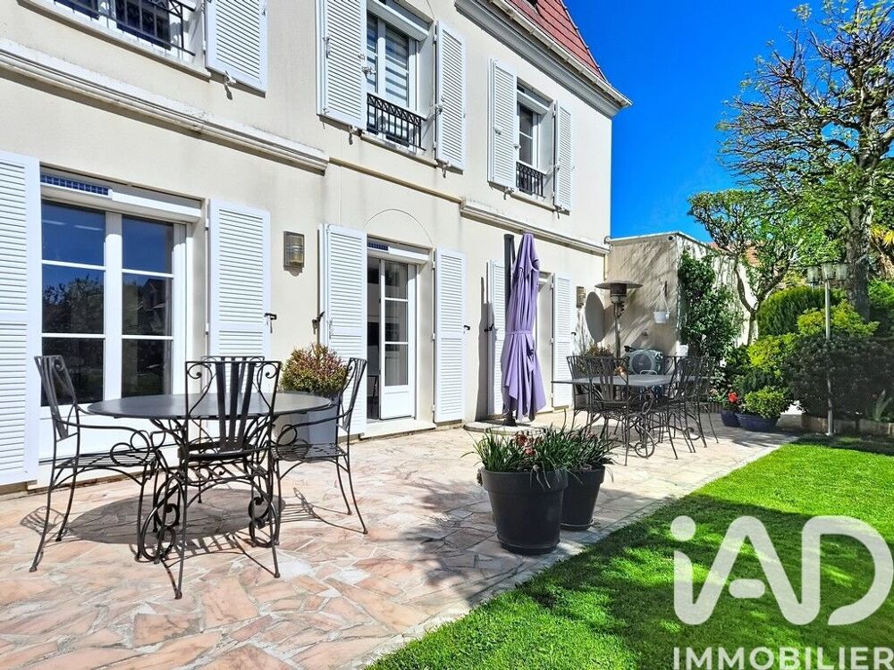 Vente Maison Vente Maison traditionnelle 9 pièces Ozoir-la-ferrière