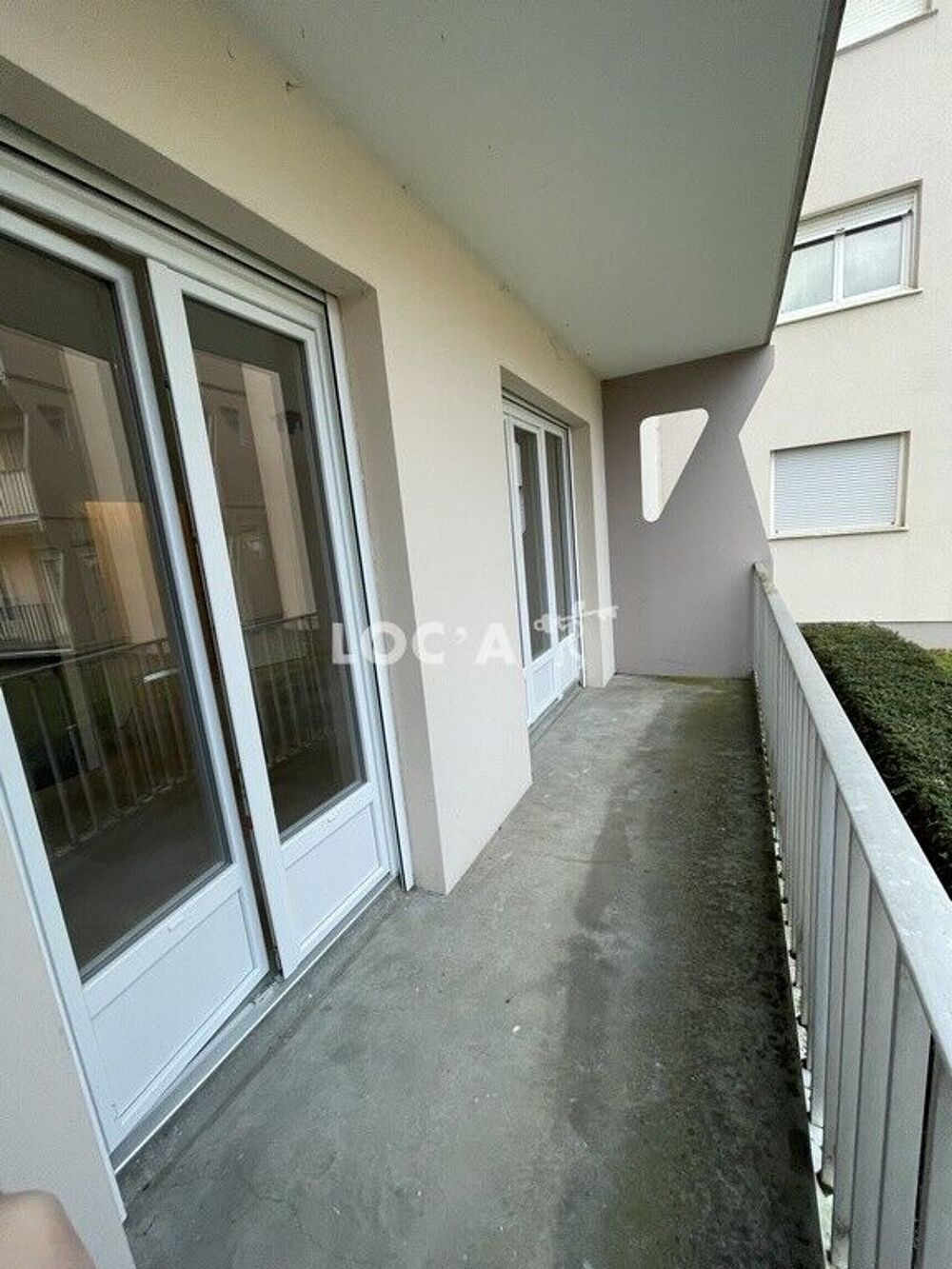 800€ cc / Mois - Spacieux appartement F2 de 49 m² entièr....