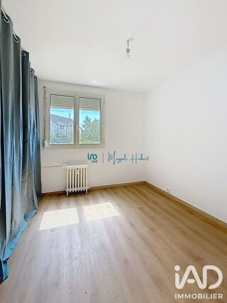  Appartement à louer 4 pièces 61 m²