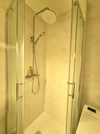  Appartement à louer 2 pièces 40 m²