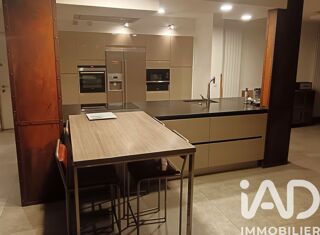  Maison à vendre 8 pièces 211 m²