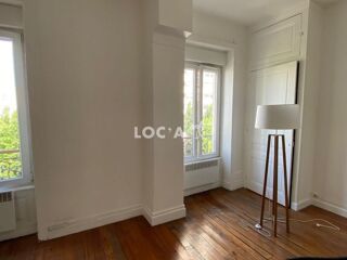  Appartement à louer 2 pièces 50 m²