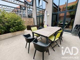  Appartement à louer 5 pièces 147 m²