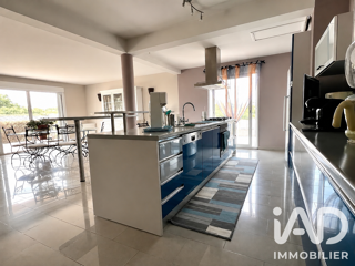  Maison à vendre 8 pièces 179 m²