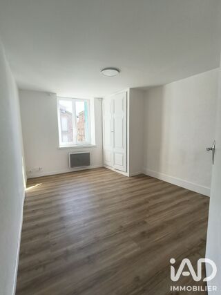  Appartement à louer 3 pièces 48 m²
