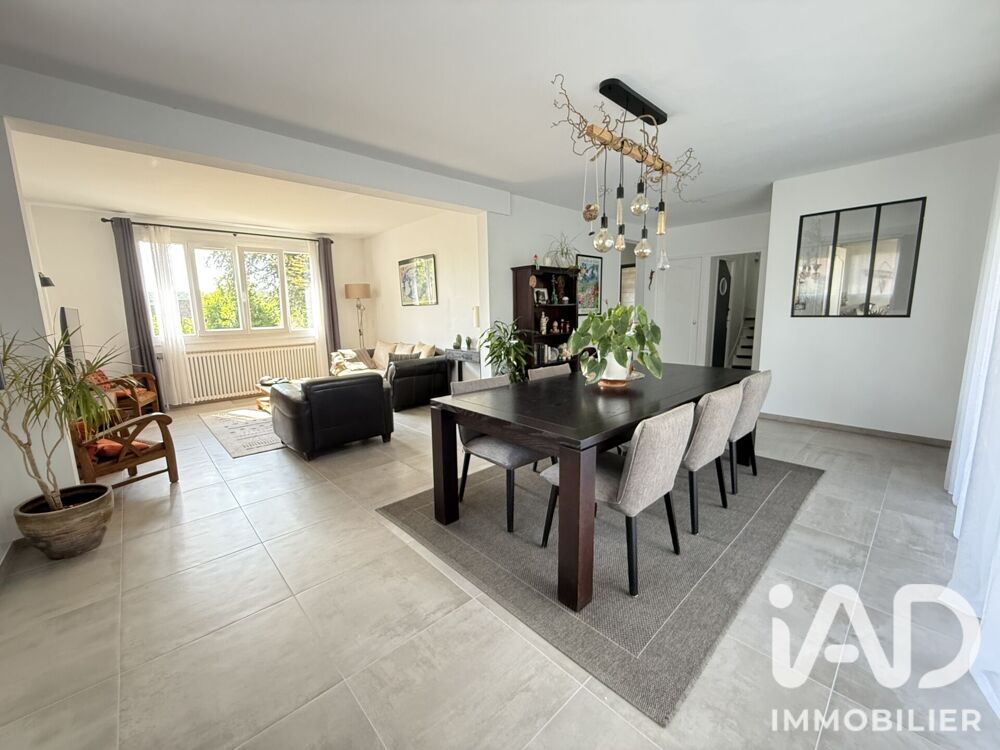 Vente Maison Vente Maison traditionnelle 6 pièces Crécy-la-chapelle