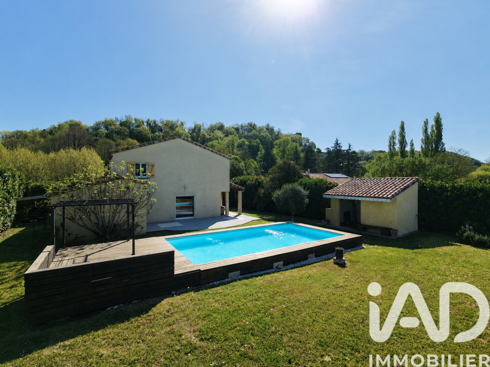 Maison 6 pièces 179 m² · à Grane · 179 m² · 412 500 €