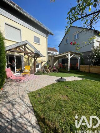 Maison - 7 pièce(s) - 138 m²