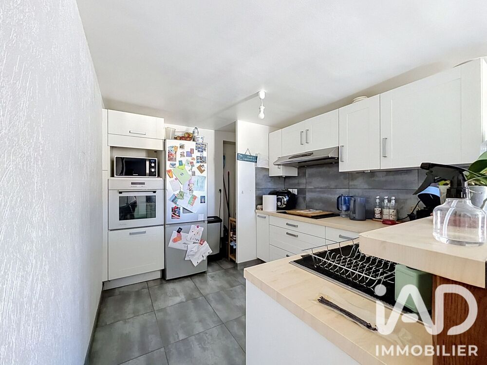 location Appartement - 3 pièce(s) - 83 m² Villiers-sur-Morin (77580)