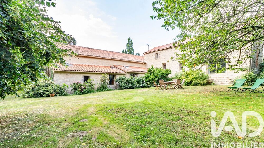 vente Maison - 8 pièce(s) - 194 m² Palluau (85670)