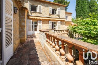 Maison � vendre 9 pi�ces 360 m�