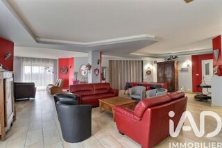  Maison à vendre 15 + pièces 994 m²