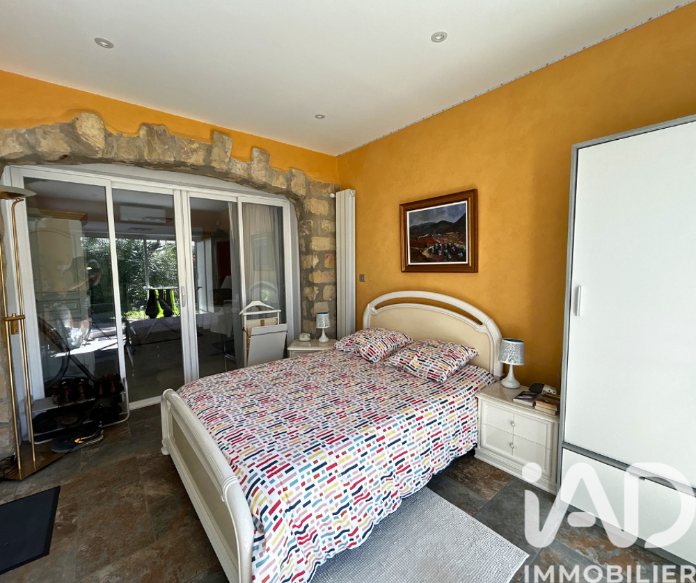 � vendre  Maison Rochefort-du-Gard (30650)