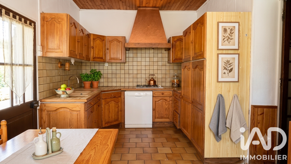 Vente Maison Vente Maison de village 4 pièces Saint-même-les-carrières