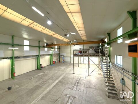   Location Local d'activités 558 m&sup2; 